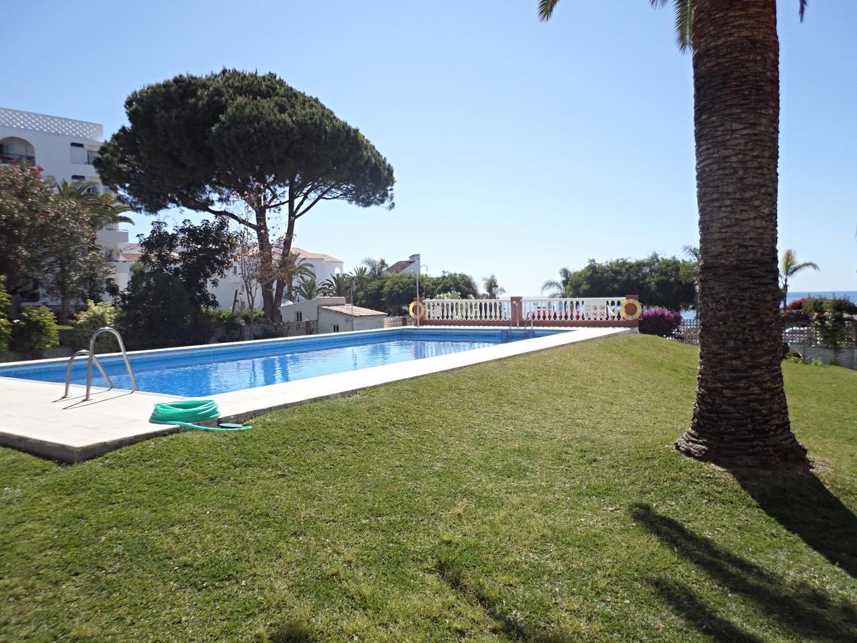 Carabeo I 18 Menyber Apartman Nerja Kültér fotó